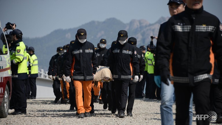 more bodies pulled from submerged korean ferry