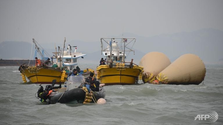 confirmed death toll in s korea ferry disaster passes 100