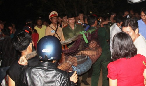 four killed by asphyxiation in underground mine shaft in central vietnam