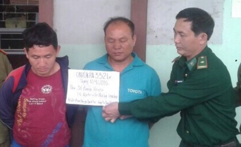 2 Laos men caught smuggling 12 kg of heroin to Vietnam