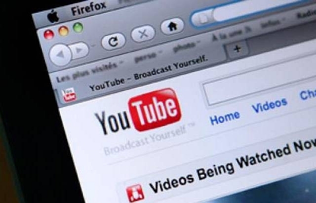 Consumer groups seek probe of YouTube over ads for kids