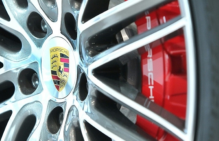 German police arrest Porsche manager over diesel scandal