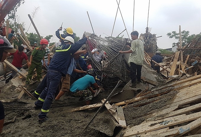 11 hospitalised in scaffolding collapse in hue