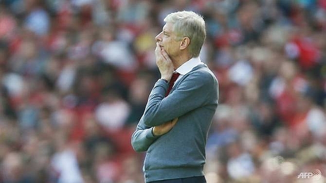 farcenal wenger performs u turn over timing remarks