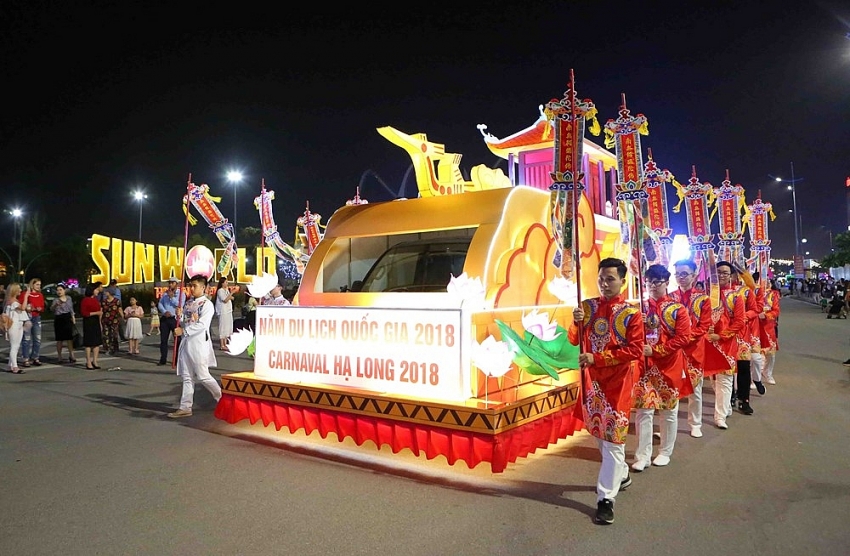 carnival ha long kicks off with brilliant parade