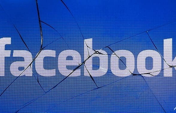 Facebook ordered to pay €30,000 in France over 'abusive' usage terms