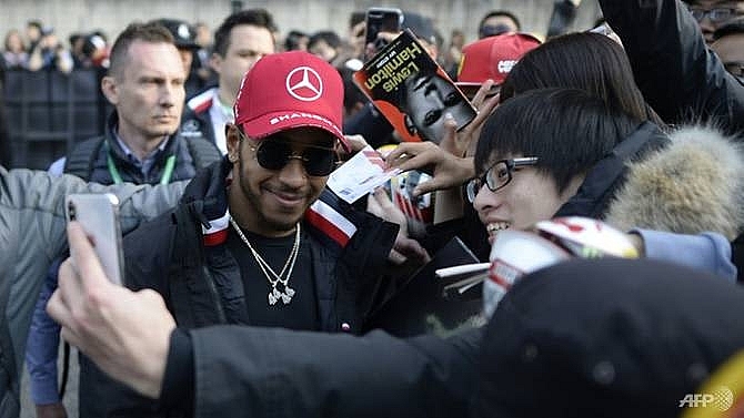 party pooper hamilton focused only on winning 1000th race