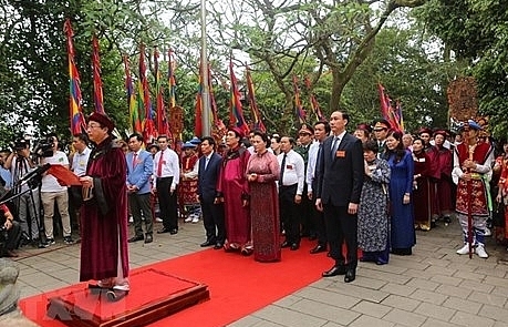 Incense offering ceremony held in honour of Hung Kings