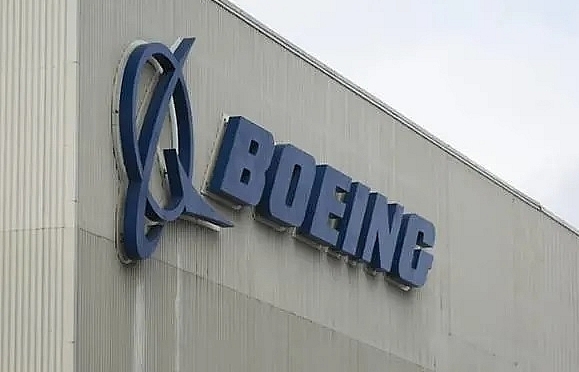 FAA sets multi-nation review of Boeing's troubled Max planes