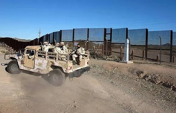 Trump says sending "armed soldiers" to US-Mexico border