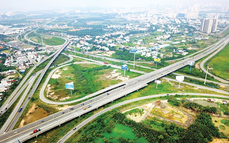 1486p9 crunch time for expressway ppps