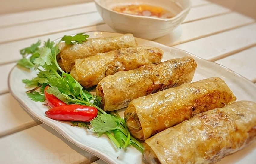 Hanoi’s Fried Spring Roll