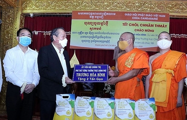 Deputy PM congratulates Khmer people on traditional New Year festival