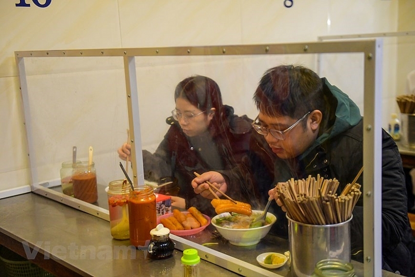 pho restaurants reopen after social distancing
