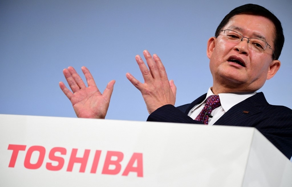 Toshiba CEO resigns as buyout offer stirs turmoil