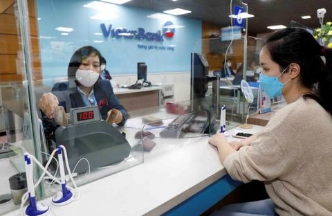 Selling force weighs on sentiment, VN-Index reverses course