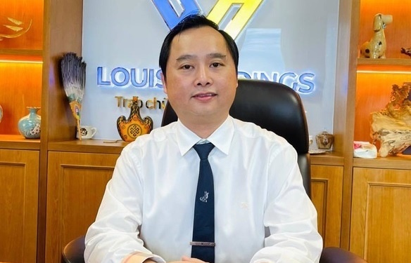 Louis Holdings chairman and Tri Viet Securities representatives arrested