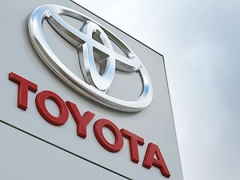 Vietnam mulls fining Toyota over technical faults