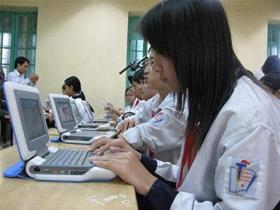 intel vietnam launches new computer education project