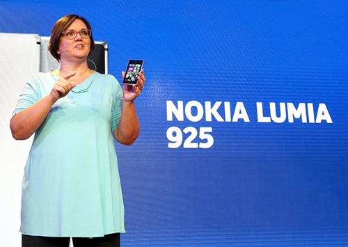 nokia introduces nokia lumia 925