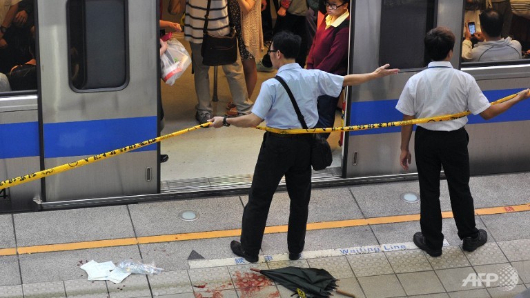 four killed 21 wounded in taiwan subway stabbing spree