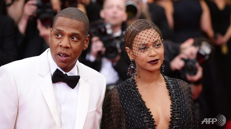 jay z quietly posting bail for protesters writer says