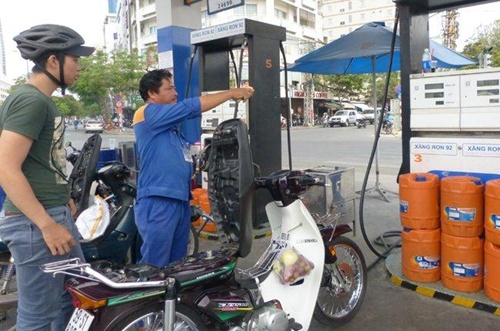 Gasoline prices rise by 6 cents