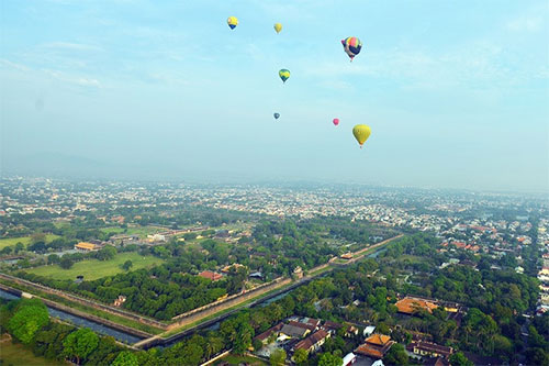 hue festival features hot air balloon rides pictures