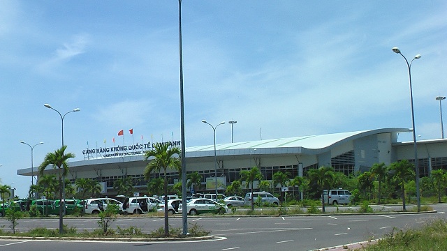 vietnam rushes to expand international terminals