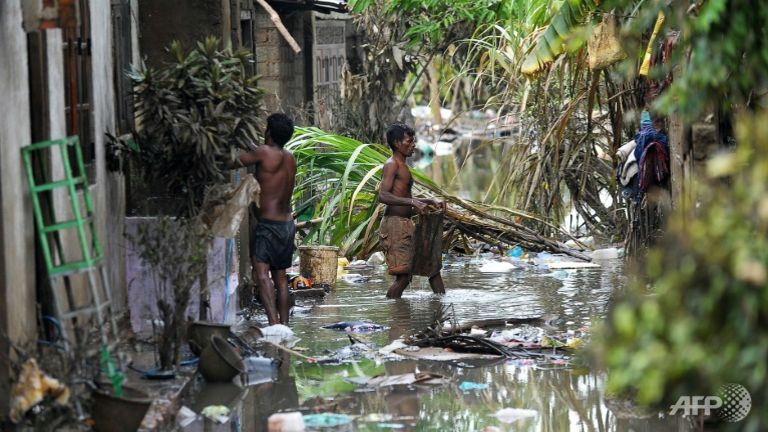 Sri Lanka rain death toll hits 101 as waters recede