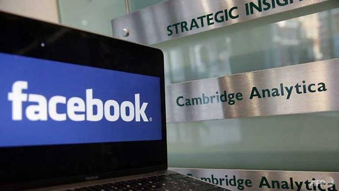 cambridge analytica to close after facebook data scandal