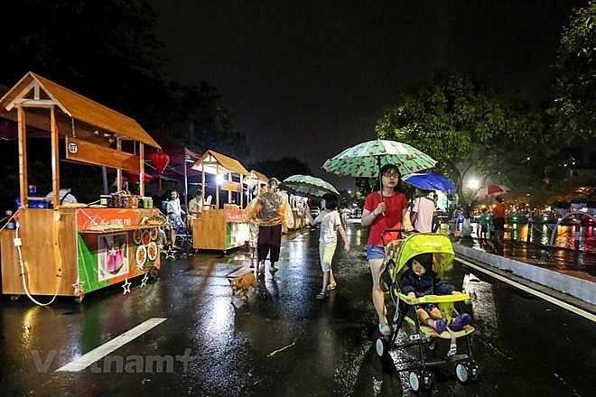 hanoi has second pedestrians space