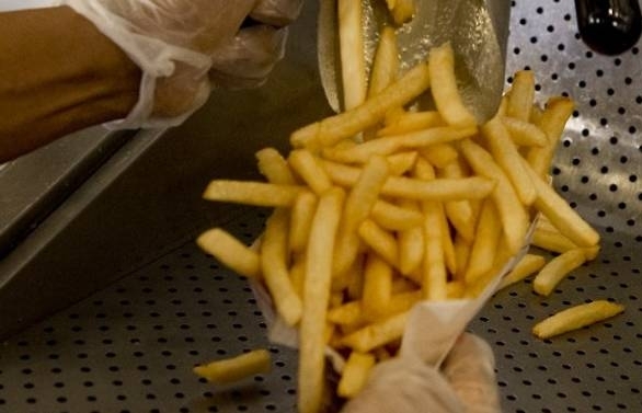 who launches plan to eliminate trans fats within five years