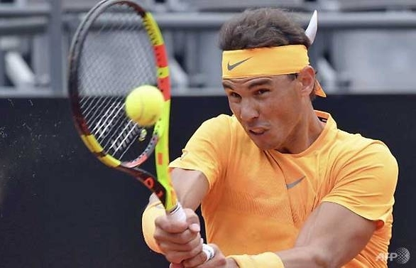 Zverev joins Nadal, Djokovic in Rome third round