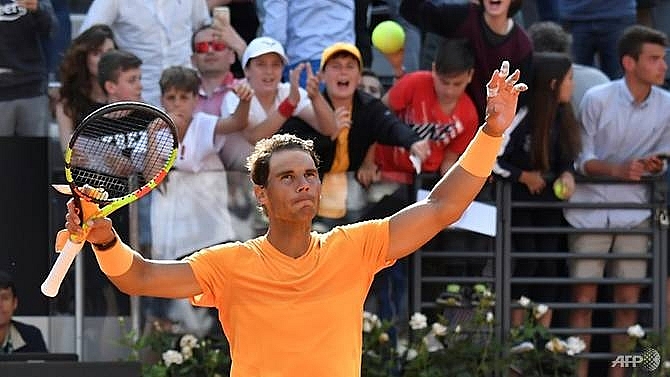 nadal eases past shapovalov and into rome last eight