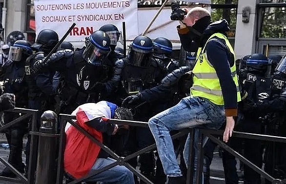 French officials investigating claims of May Day police violence