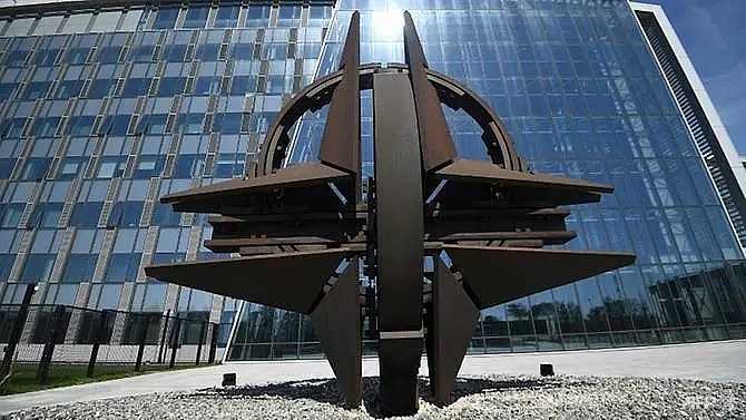 us warns eu over poison pill defence plans