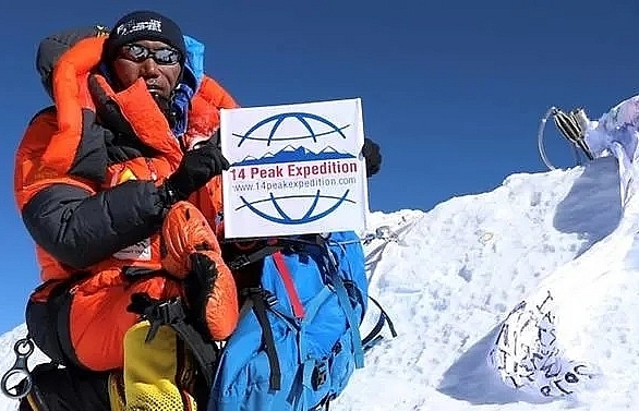 Sherpa climbs Everest twice in a week for record 24th