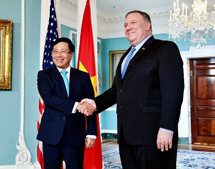 us looks to lift ties with vn to new height
