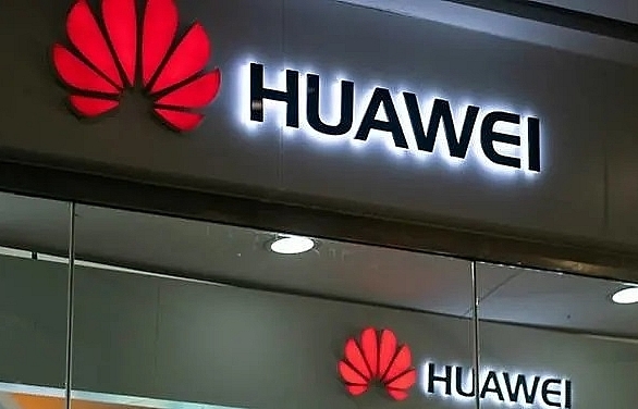 dont be too optimistic huawei employees fret at us ban