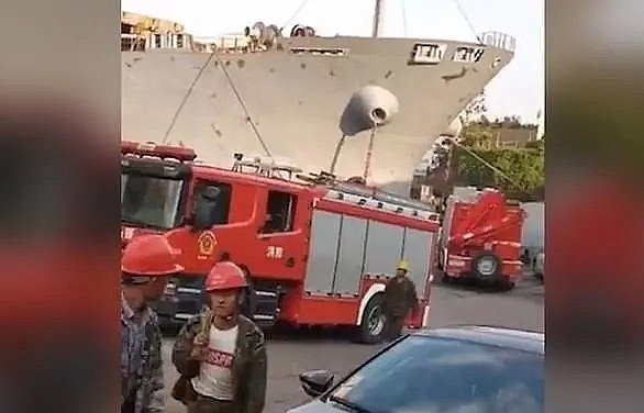 10 dead in eastern China after ship leaks gas
