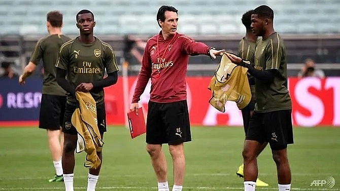 arsenal and chelsea ready for europa league battle in distant baku