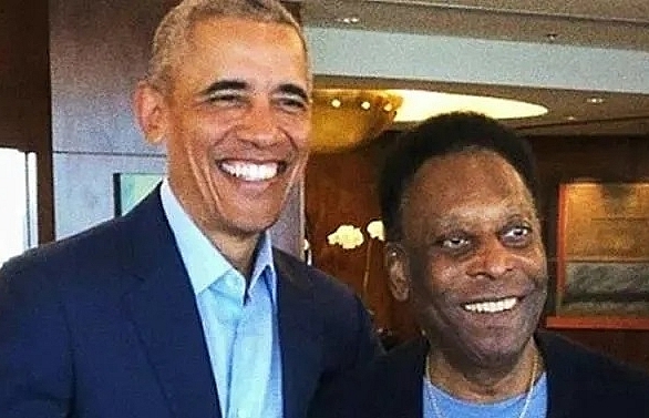 Pele meets with Obama in Brazil