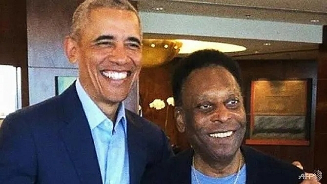pele meets with obama in brazil