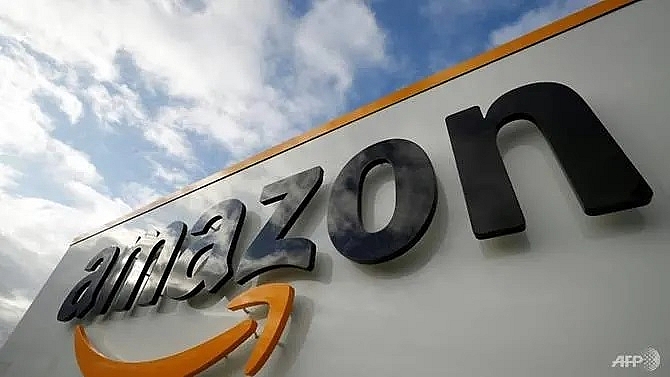 amazon seeking to resume french operations from may 19