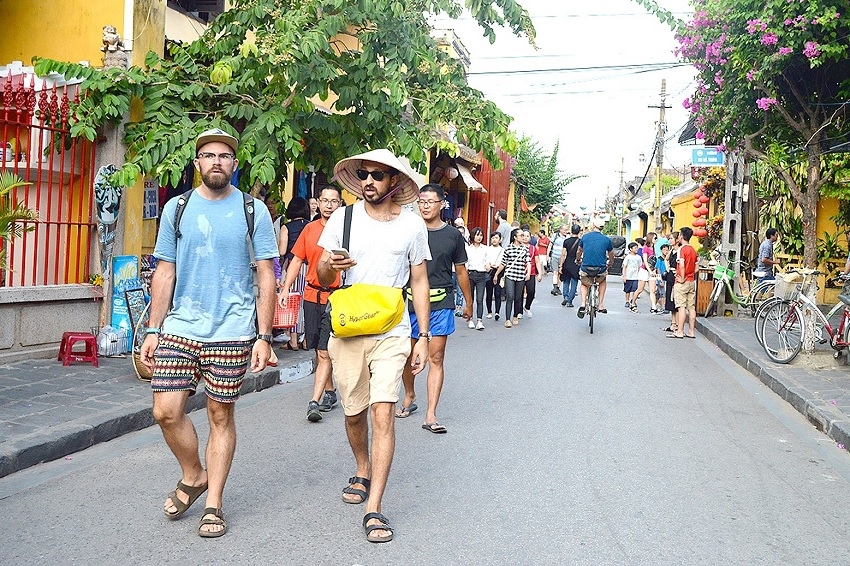 vietnam yet to open door to all foreign tourists