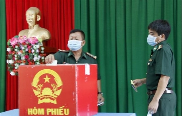 Early voting held in island, mountainous areas of Ca Mau, Quang Binh
