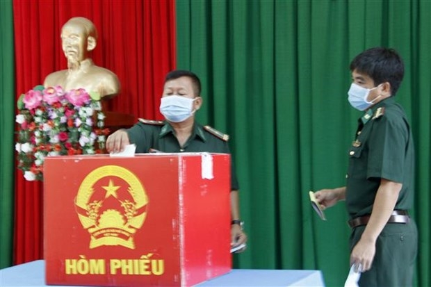 early voting held in island mountainous areas of ca mau quang binh