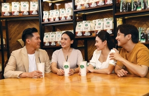 Coffee chains shaking up habits and business tactics