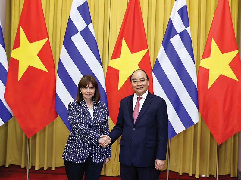 Vietnam calls for more Greek involvement